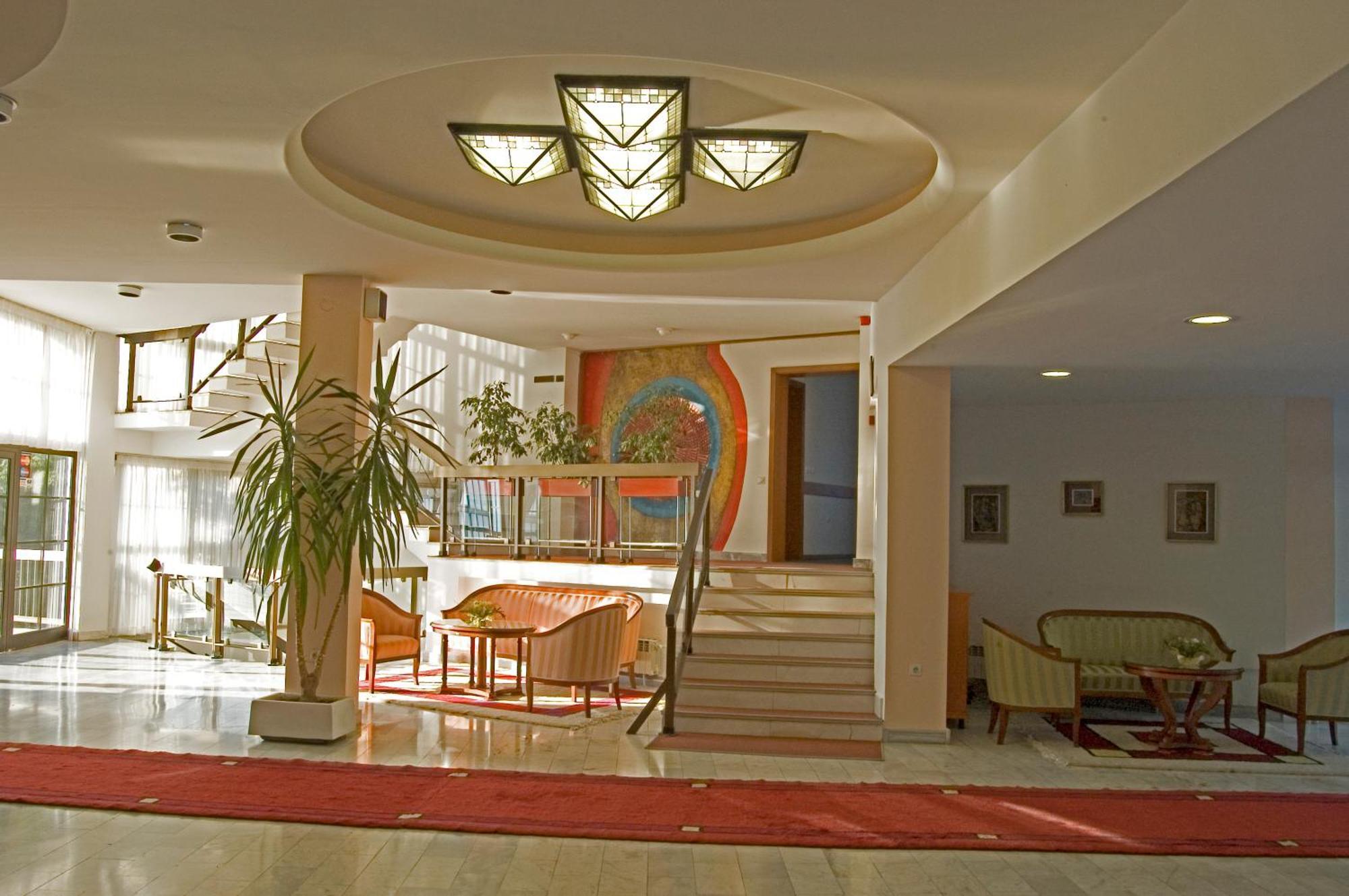 Hotel Makpetrol Struga Interiør billede