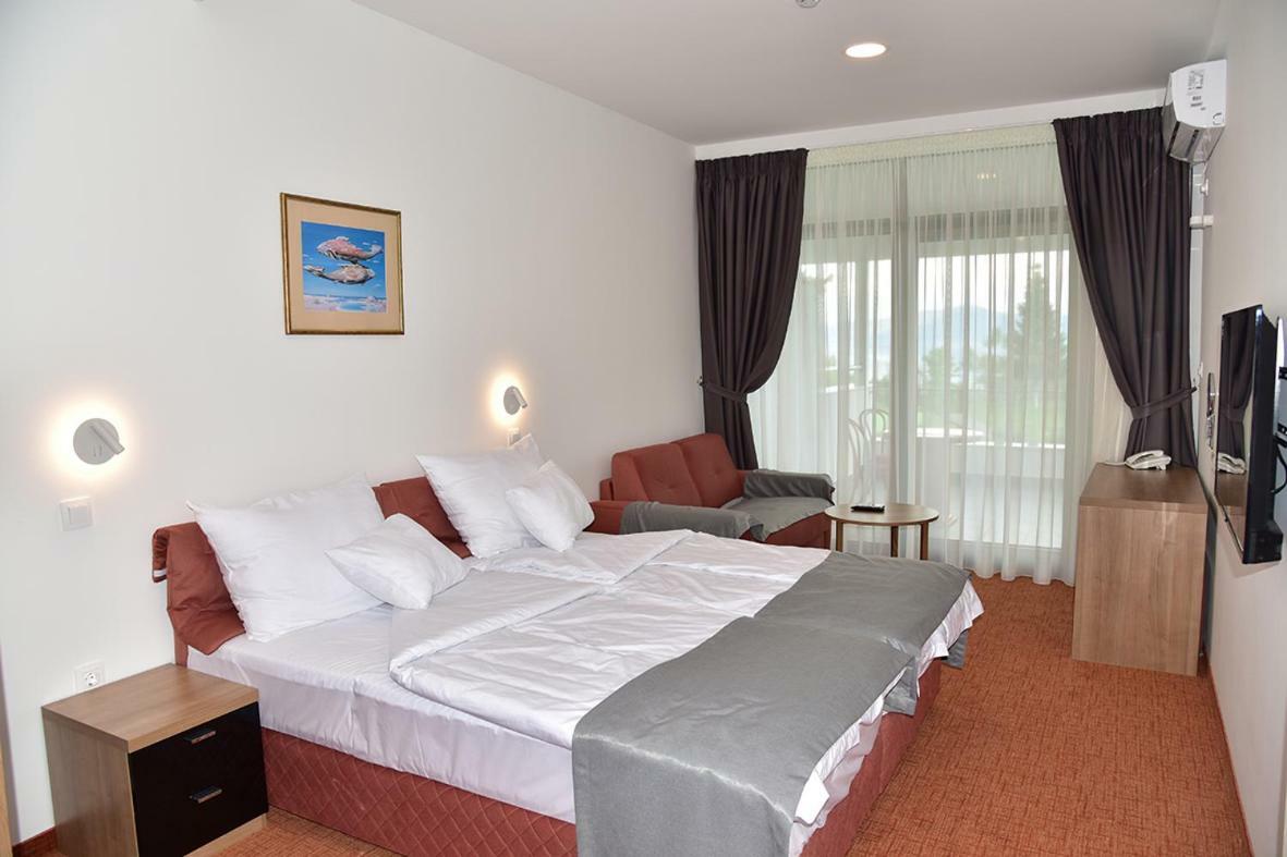 Hotel Makpetrol Struga Eksteriør billede